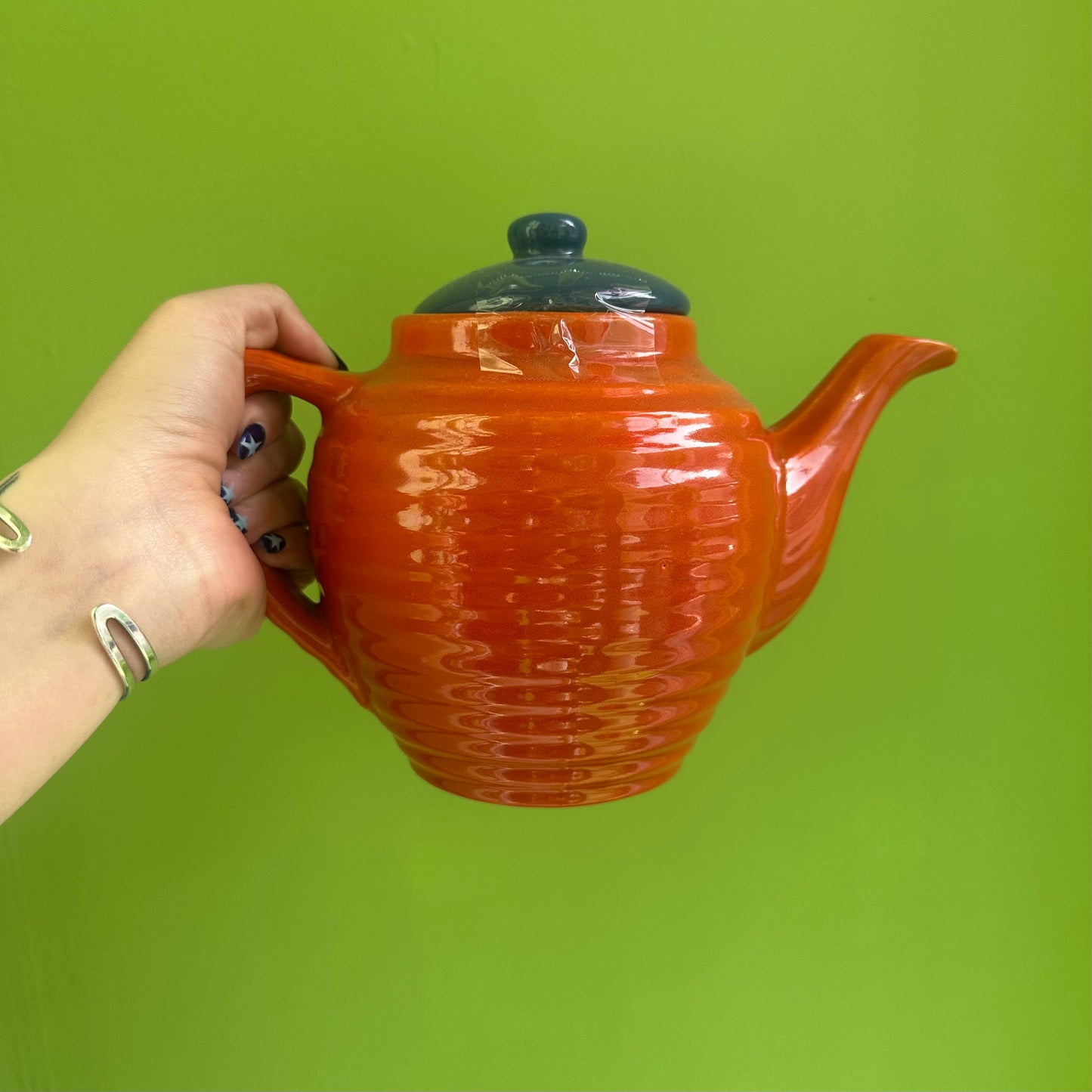 VINTAGE 1940s BAUER TEA POT