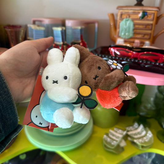 MIFFY KEYCHAIN IN ORANGE!