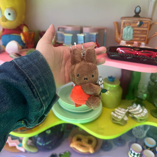 MIFFY KEYCHAIN IN BROWN & ORANGE!