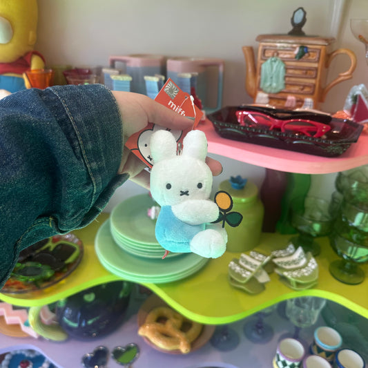 MIFFY KEYCHAIN IN SKY!