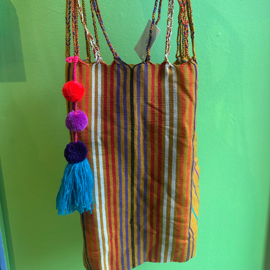 Colorful Thread Handbag!