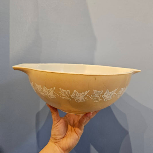 Pyrex Fall Bowl!